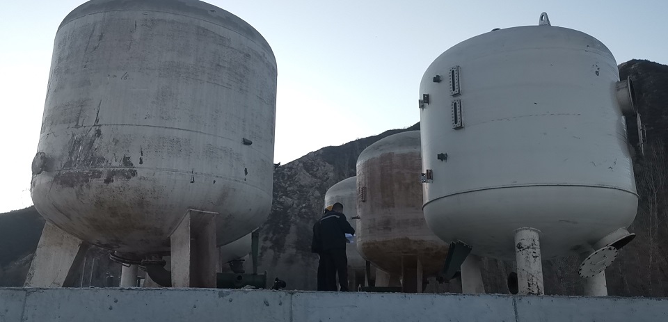 石英砂過濾器原理圖 石英砂過濾器原理圖